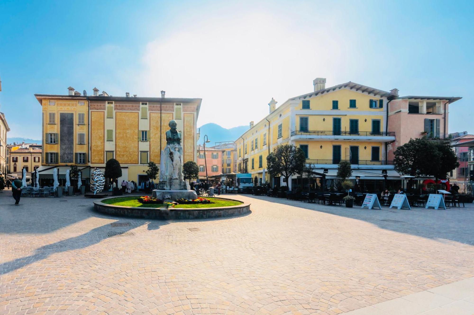 Iseo Lake - Free Wi-Fi And Private Parking Included ภายนอก รูปภาพ